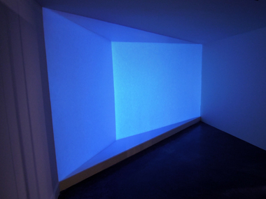 Ho_RoomWithYellowAndDiagonalBlueII Ho_RoomWithYellowAndDiagonalBlueII