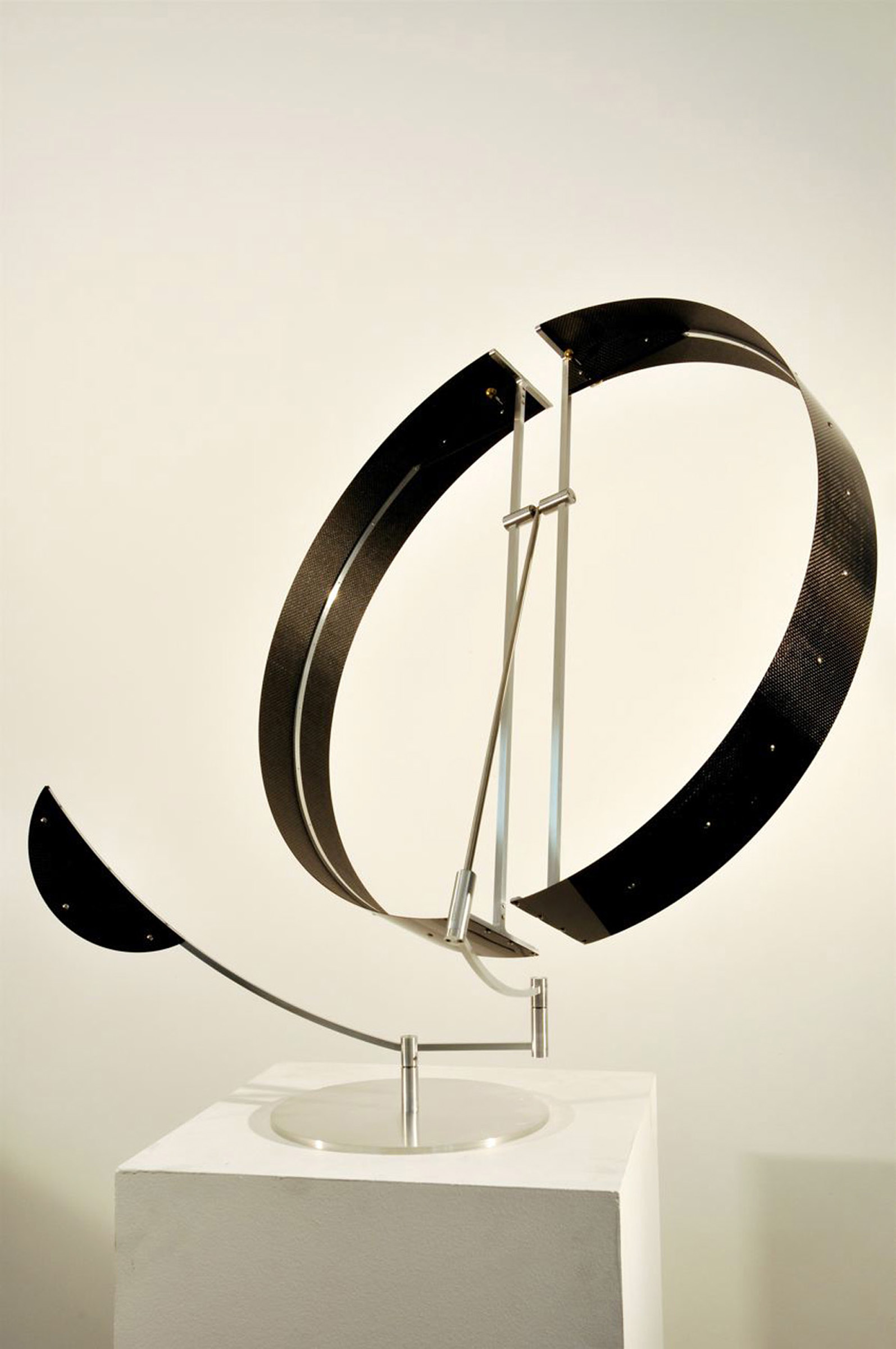 Pedro S. de Movellan: Kinetic Sculptures