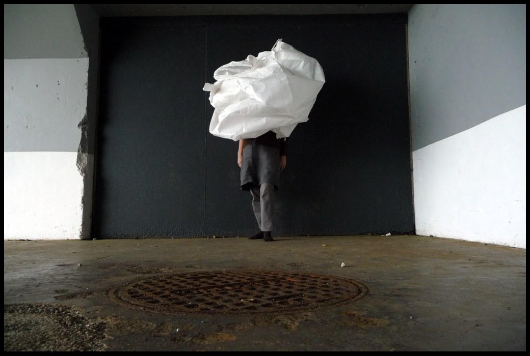 Static Bundled Readymades with Heritage of Movement