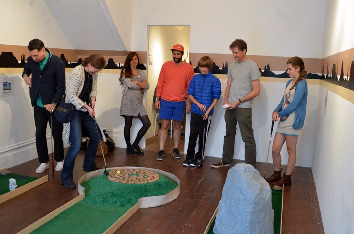 Earth Putt / Putt Works