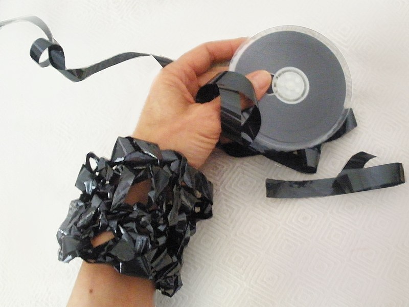 Make It @ MOCFA - Unreel Jewelry with artist Suzanne Morlock